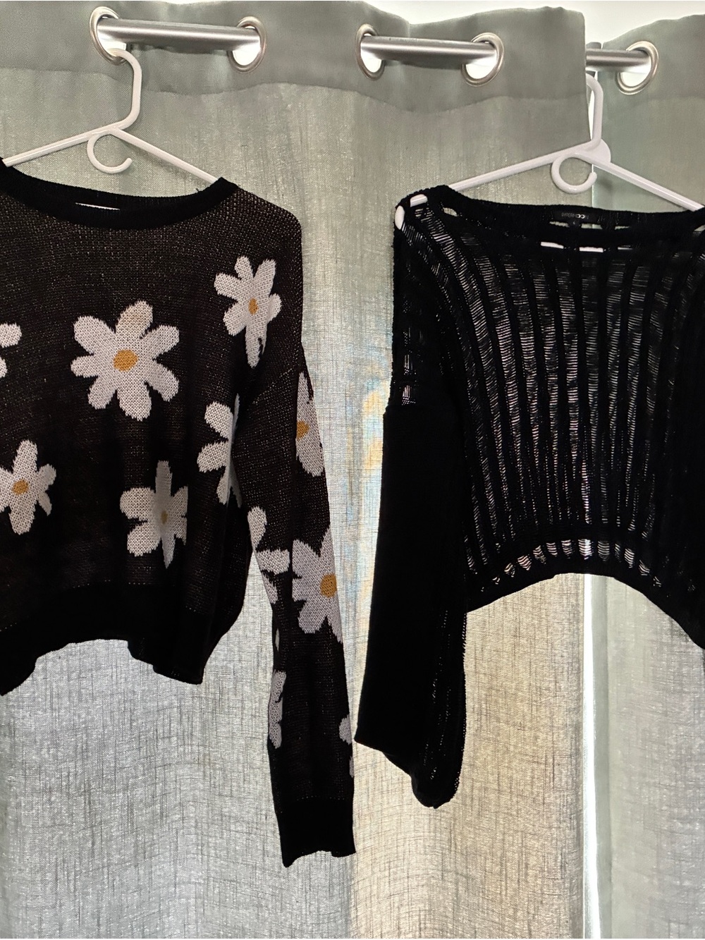 Papermoon Black Daisy Cropped Knit Sweater with White & Yellow Floral Accents